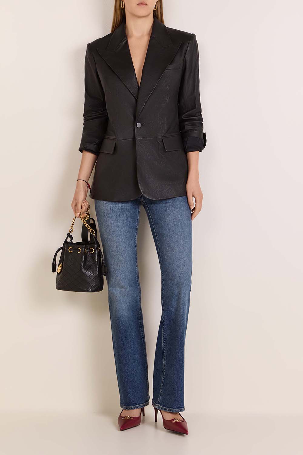 מכנסי ג'ינס בגזרה מתרחבת